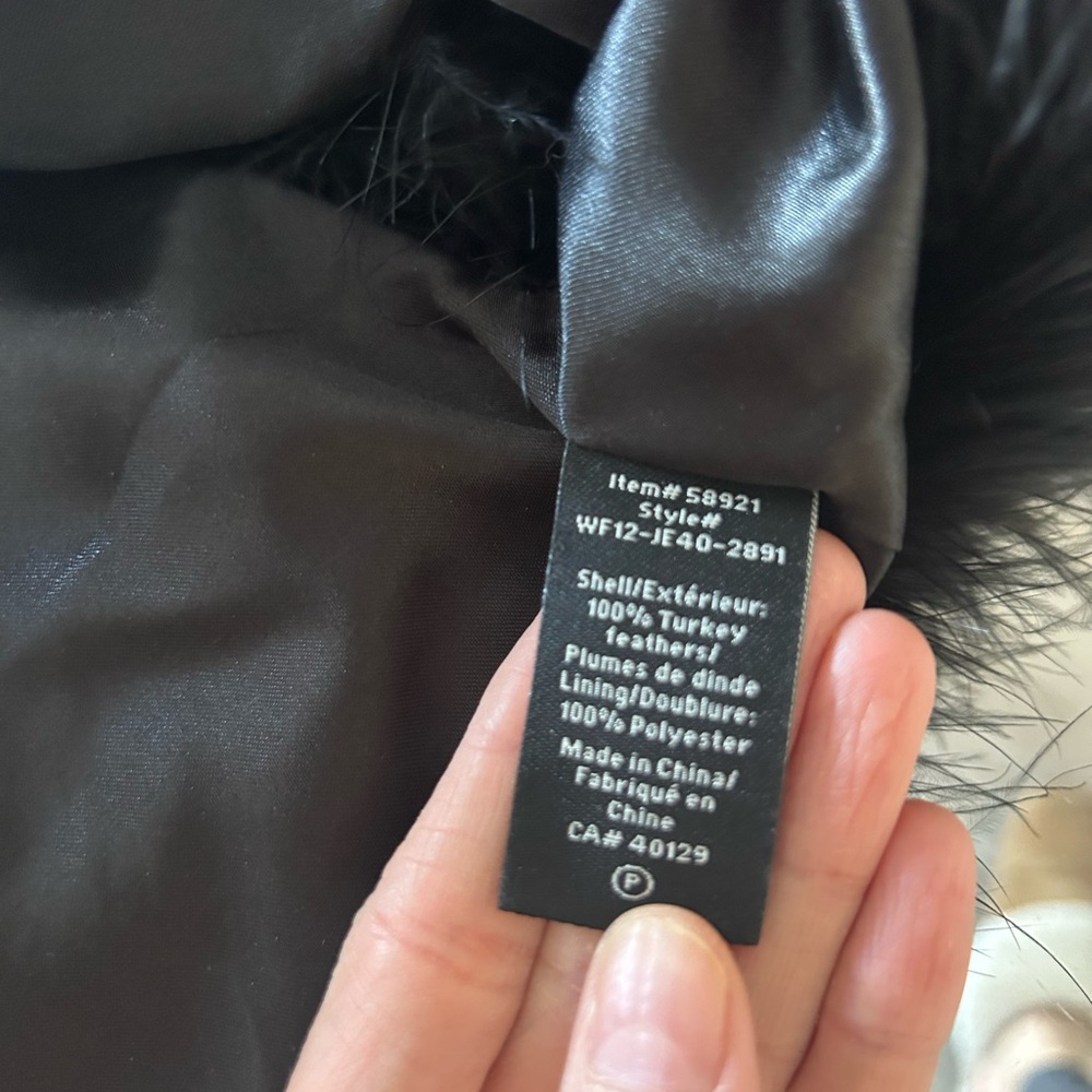 Authentic Feather Vest - Picture 7 of 7